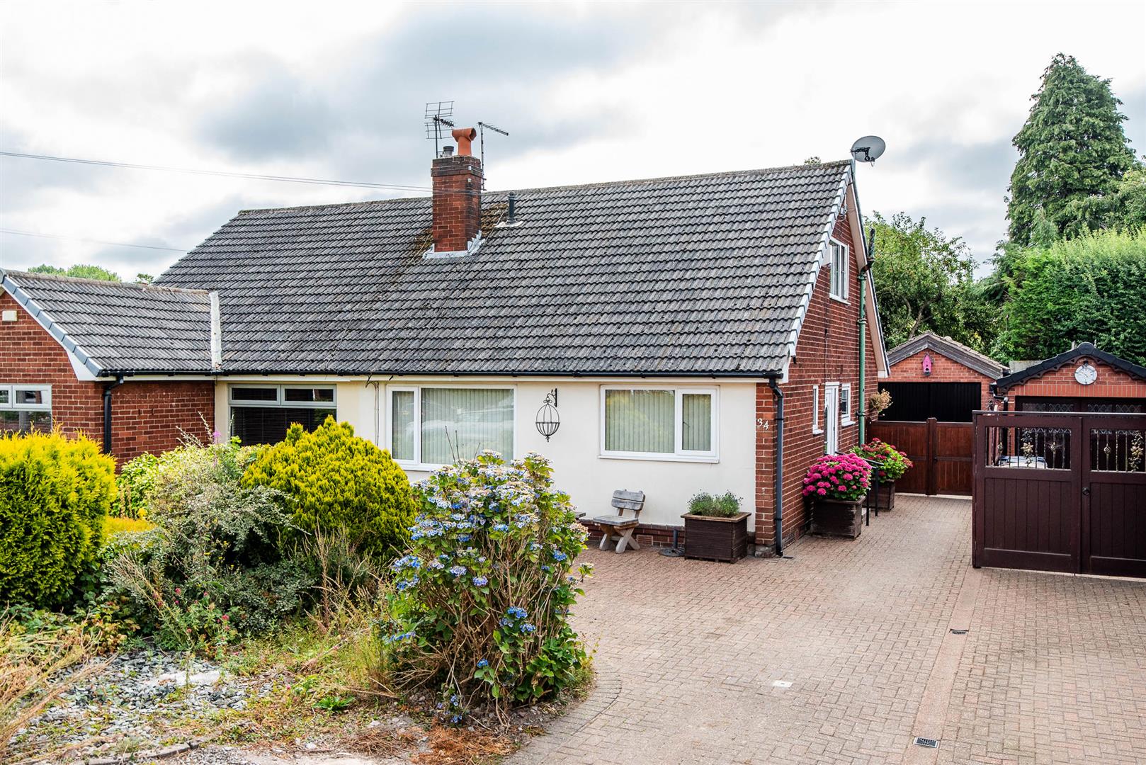 3 bed property in Lever House Lane, Leyland